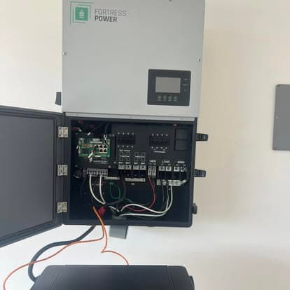 Instalacion de paneles solares y almacenamiento de bateria en Puerto Rico por Solar & Electric System
